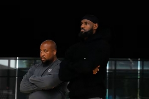 76人vs詹姆斯直播_NBA高清免费观看_76人vs詹姆斯比赛回放视频集锦