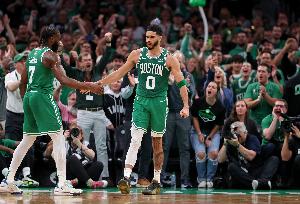 76人vs凯尔特人直播_NBA高清免费观看_76人vs凯尔特人比赛回放视频集锦